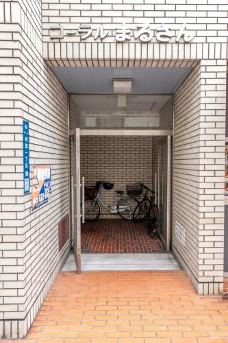 A sightseeing spot 2 minutes on foot to the nearest station, 12 minutes by train to Nagoya Port Aqua in Minato