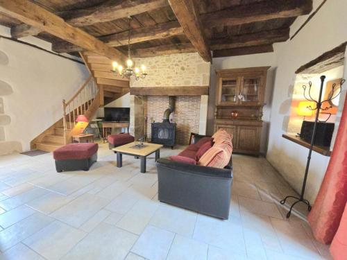 Charmante maison à Hautefort avec piscine privée, animaux admis - FR-1-616-514 (Charmante maison a Hautefort avec piscine privee, animaux admis - FR-1-616-514) in Hautefort