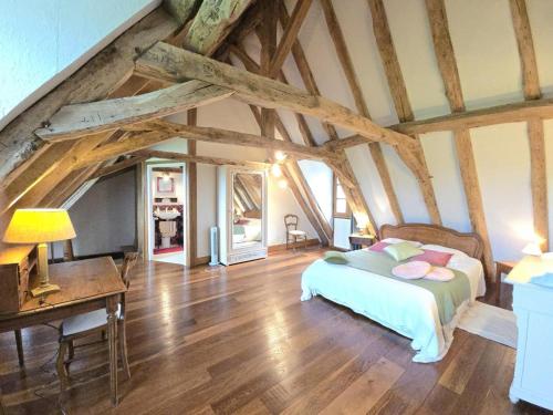 Charmante maison à Hautefort avec piscine privée, animaux admis - FR-1-616-514 (Charmante maison a Hautefort avec piscine privee, animaux admis - FR-1-616-514) in Hautefort