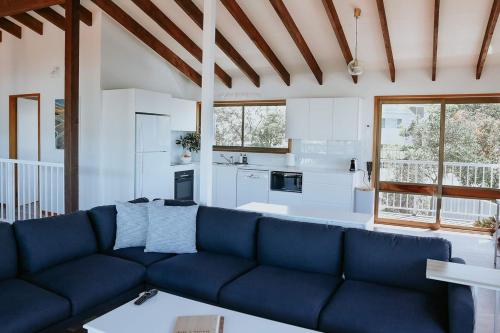 The View at Blueys - Ocean Beach Views in Pacific Palms