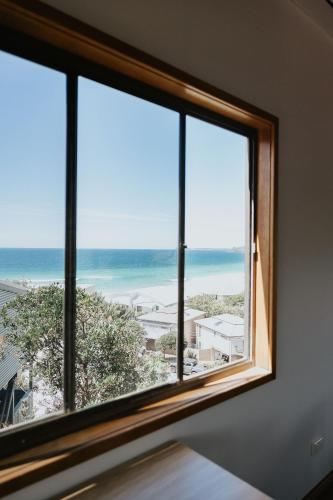 The View at Blueys - Ocean Beach Views in Pacific Palms