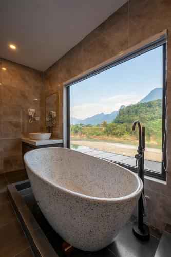 Odyssey Hotel 2, Tours & Motorbikes Rental in Ha Giang