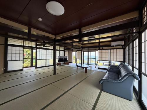 Ogoto House Rake Omi