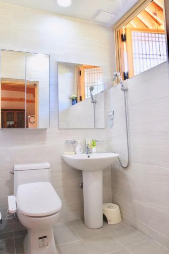 Hanok Stay POONGSONGJAE Andong 풍송재 사진 2