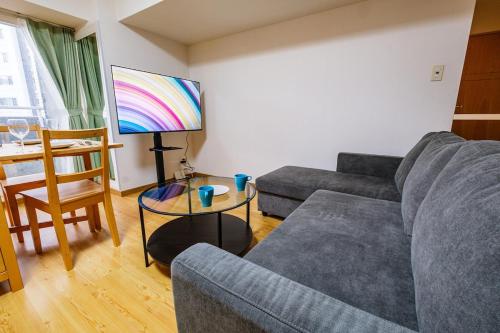 AMS tower 空港 観光地アクセス 地下鉄徒歩2分