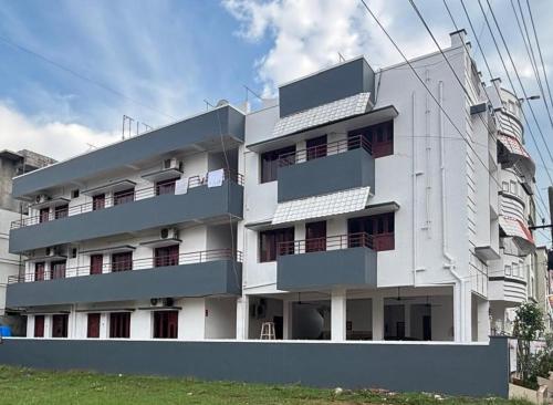 Sudha Grand Guestinn