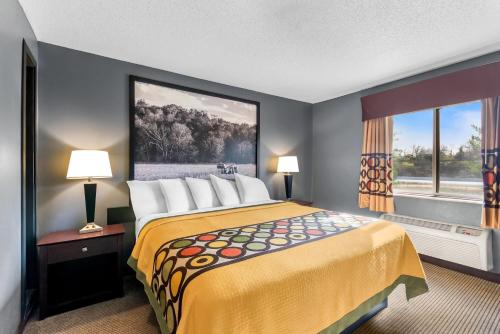 Super 8 by Wyndham Bloomington University Area, Bloomington (photo 7)