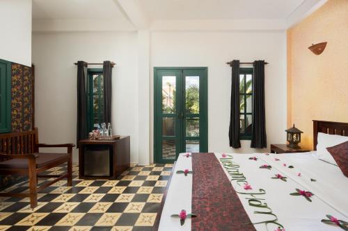 Golden Banana Residence - image 5