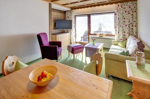 One-Bedroom Apartment with Balcony