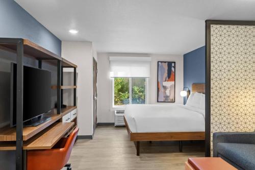 Everhome Suites Bowling Green by Choice Hotels - image 10