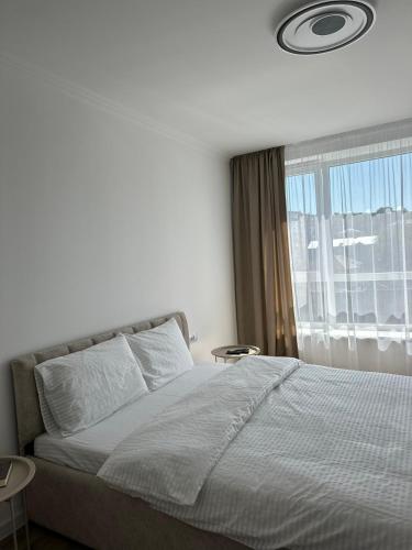 White loft ЖК Престиж СВІТЛО ЦІЛОДОБОВО in Ternopil