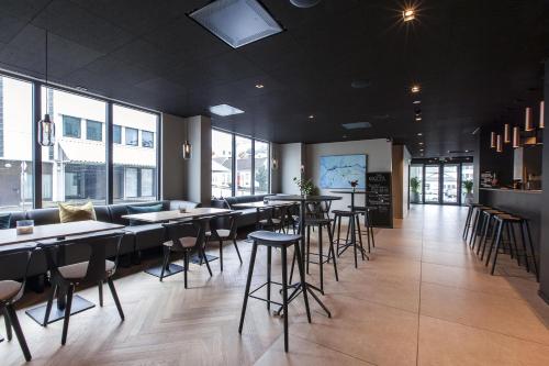 Pub/Lounge, Scandic Victoria Florø in Floro