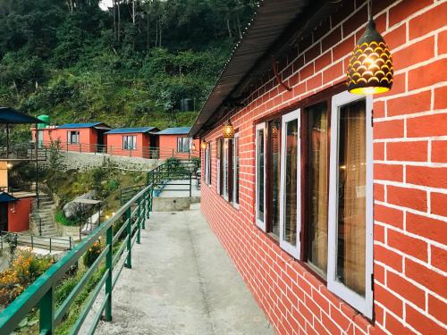 Mita Hotel - Land of Himalayas in 圖利凱爾