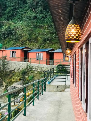 Mita Hotel - Land of Himalayas in 圖利凱爾