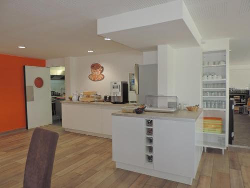 餐廳, Studios Nuitée en Provence (Studios Nuitee en Provence) in 郊區