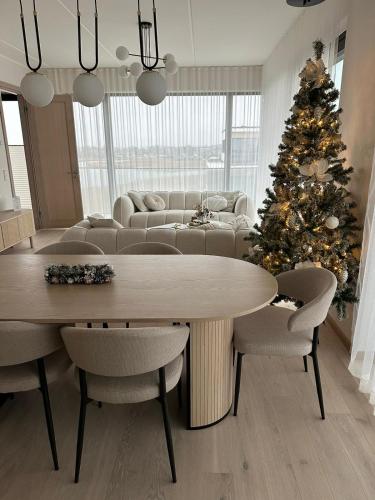 Luxurious Seaside Penthouse - Location saisonnière - Haapsalu