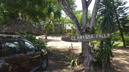 Clarissa Falls Resort