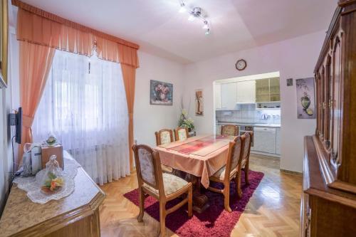 Apartments Milenka