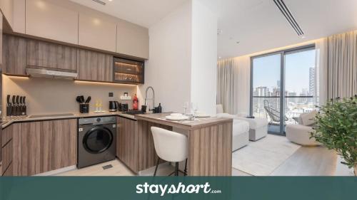 StayShort - Sleek Studio in The Ivy Tower, JVT, Dubái