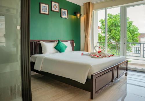 room detail thumbnail 0