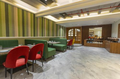 Esterno, asar Capoors Hotel Hazratganj by Orion Hotels in Lucknow