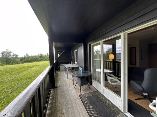 ระเบียง/ชานเรือน, Cozy Ground-Floor Apartment In Beitostølen in โตสโตเลน