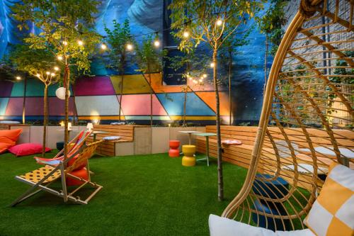 Oprema, JO&JOE Budapest in Budimpešta