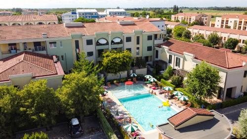 Farnie Lido Altanea - image 14