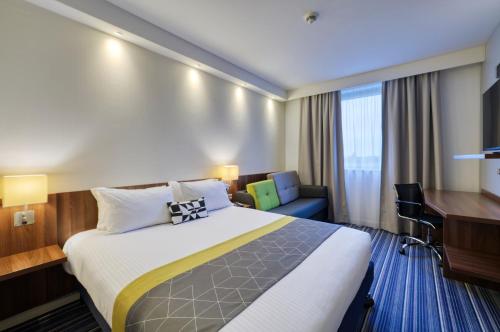 Holiday Inn Express Strasbourg Centre by IHG Hotel de charme Neuhof
