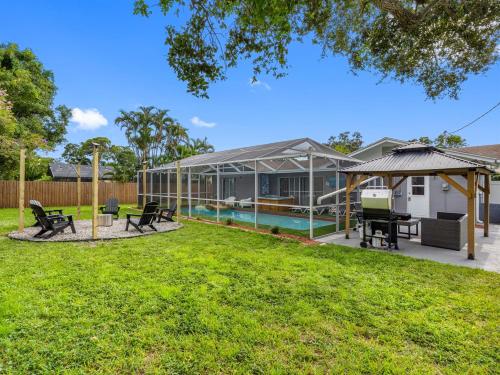Pool Hot Tub Massage Chair Free EV Charger 5 Mins to Beaches! in Indian Shores