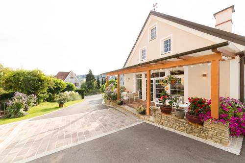 Instalaciones, Bauernhof Zoller in Markt Hartmannsdorf