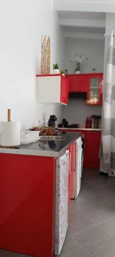 Charmant studio avec jacuzzi à Les Abymes 25 m² - image 9