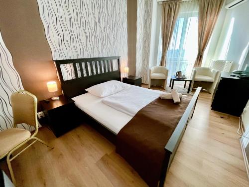 1 queen bed