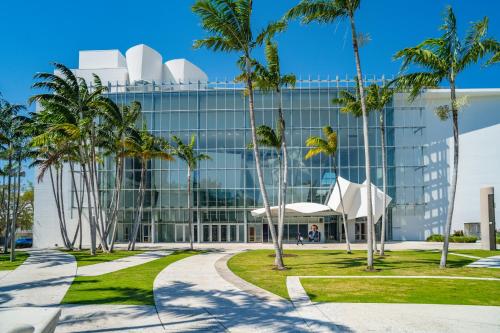 Bluebird Suites at The Apex Miami – Miami Beach, FL