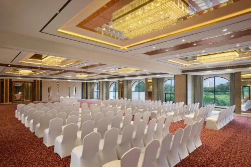 Aktivitātes, The Fern Residency, Bhiwandi-Pimplas, Series by Marriott in Bivandi