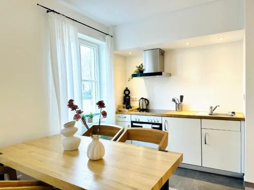 Linden Apartment- 4 Personen- Waschmaschine- Parkplatz in Wolfsburg, Deutschland