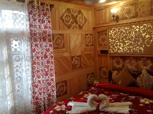 Houseboat Quebec - image 3