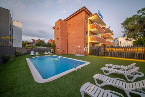 Aparthotel Marsol - image 4