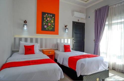 Hotel Grand illa palopo in Palopo