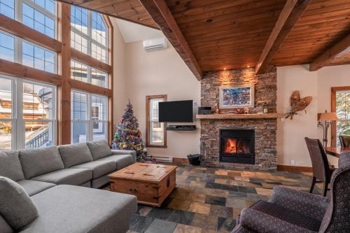 Chalet 9012 Chemin des Alpages by Les Chalets Alpins – khách sạn tại Stoneham