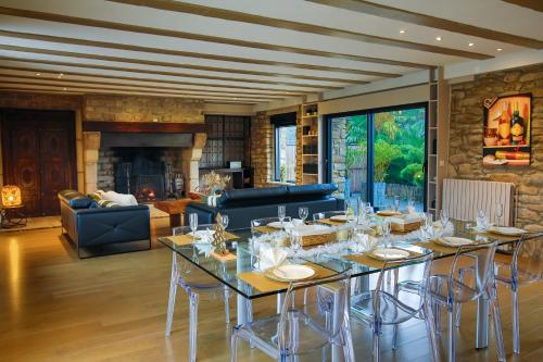 Luxueuse Longère 350m2 "Le Grand Kerfra" au Vignoble Domaine Lamballe, Baden, Golfe du Morbihan - Location saisonnière - Baden