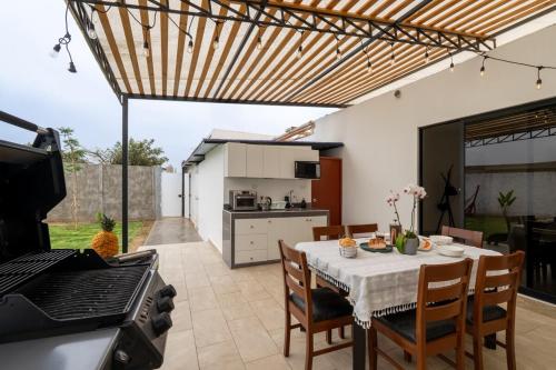 Huaral House Piscina y Terraza in Huaral