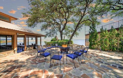 A szálláshely kívülről, Luxurious Lakefront Estate: Spectacular Views, Expansive Grounds and Private Jetty in Buchanan Dam