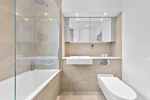 One Bed Apartment - image 8