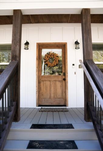 Creekside Getaway - Wineries, Orchards, & Hiking in East Ellijay (GA)