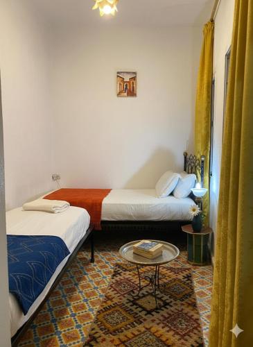 room detail thumbnail 2