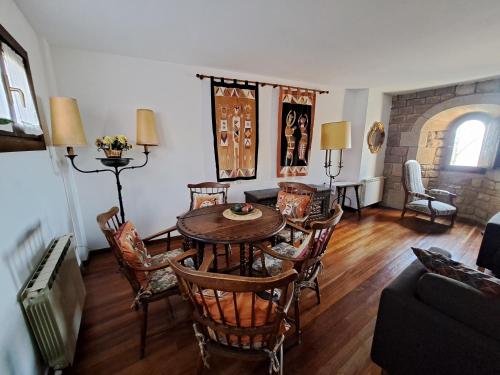 라과르디아 Casa Rural Erletxe 4성급 게스트하우스 레스토랑