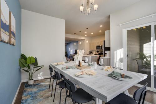 Modern Townhome - Prime Location - Pup Friendly – khách sạn tại Black Forest