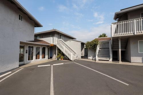 Pacific Inn Monterey - image 10
