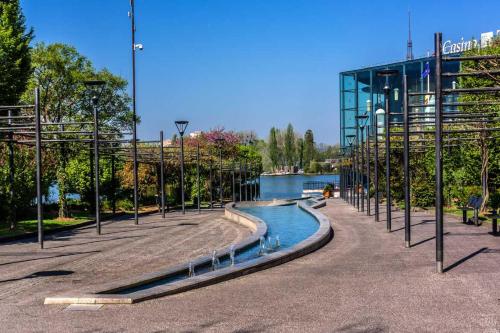 Appartement familiale face à un square arboré (Appartement familiale face a un square arbore) in Enghien-les-Bains